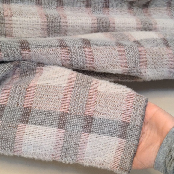 Pilcro ELiza Eyelash Sweater Jacket Size XL - Picture 6 of 11